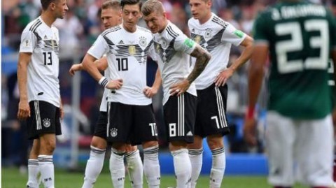 美国VS墨西哥！残阵对决+锋线哑火，中北美德比悬念重重——美墨热身赛深度前瞻